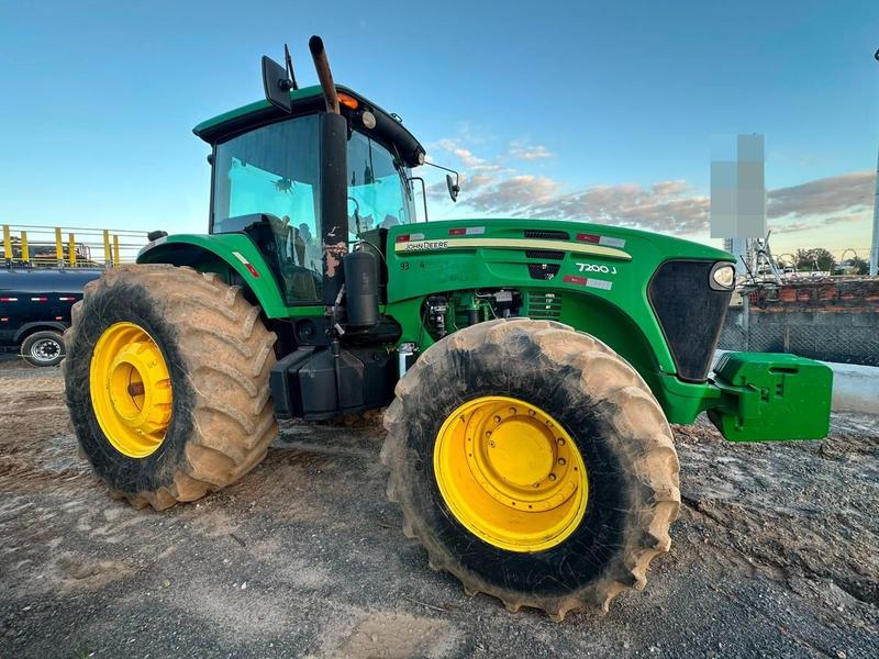 JOHN DEERE TRATOR AGR�COLA 7200J