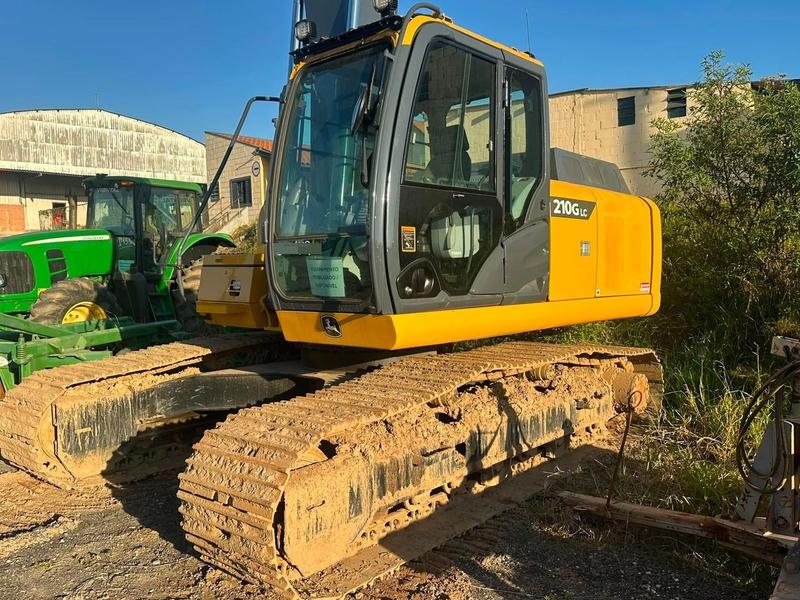 JOHN DEERE ESCAVADEIRA HIDR�ULICA 210G LC