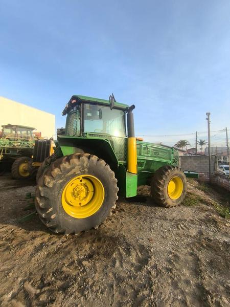 JOHN DEERE TRATOR 7210J