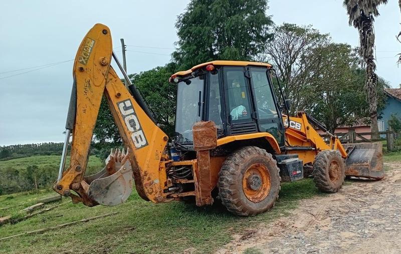 JCB RETROESCAVADEIRA 3CX