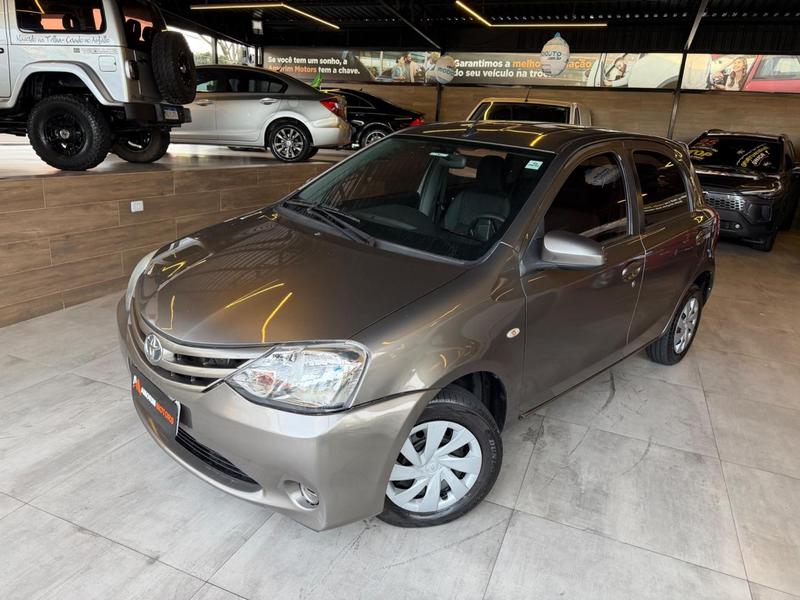 Toyota Etios 2017 à venda