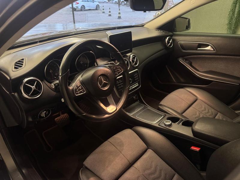 Mercedes-Benz Classe GLA Style 1.6 Tb 16V Flex Aut. - foto 12