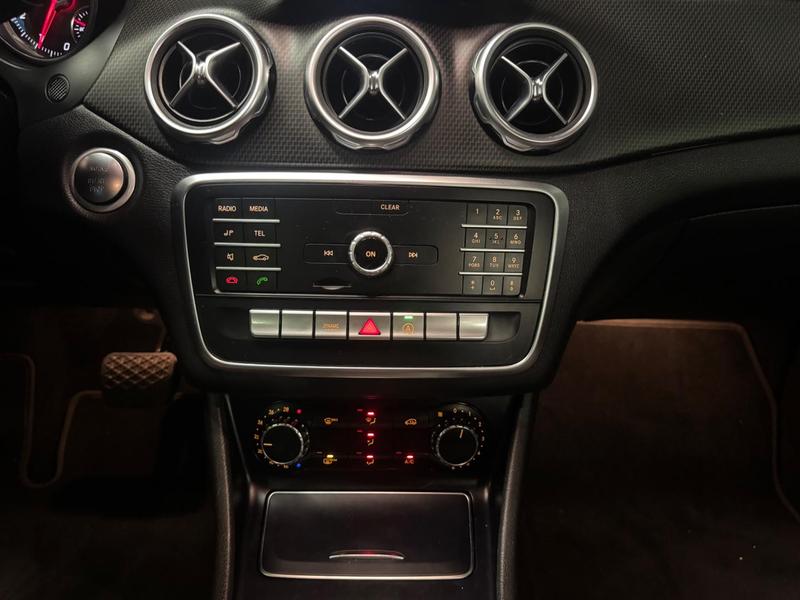 Mercedes-Benz Classe GLA Style 1.6 Tb 16V Flex Aut. - foto 9
