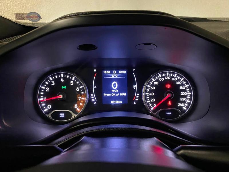 Jeep Renegade Longitude 1.8 Flex Automático - foto 11