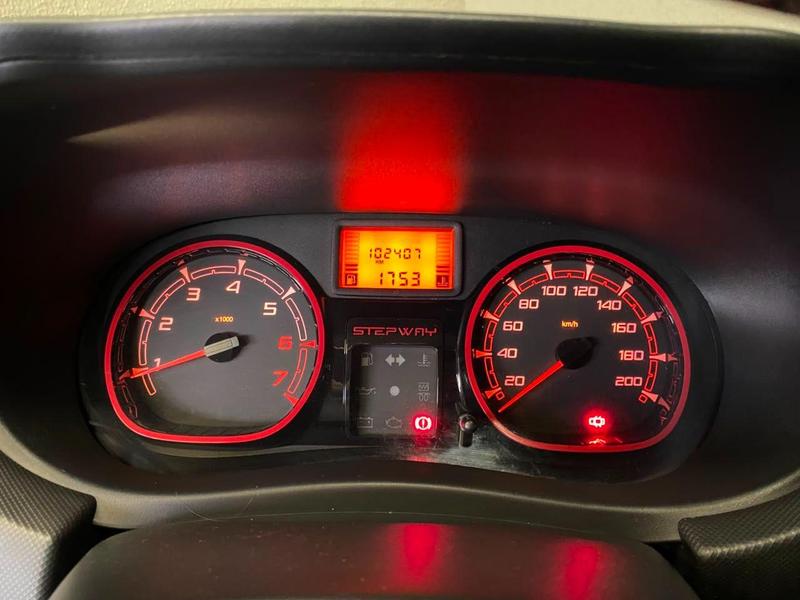 Renault Sandero Stepway 1.6 8V Hi Flex 4P - foto 9