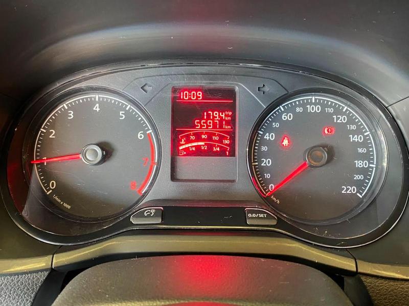 Volkswagen Voyage MPI - foto 9