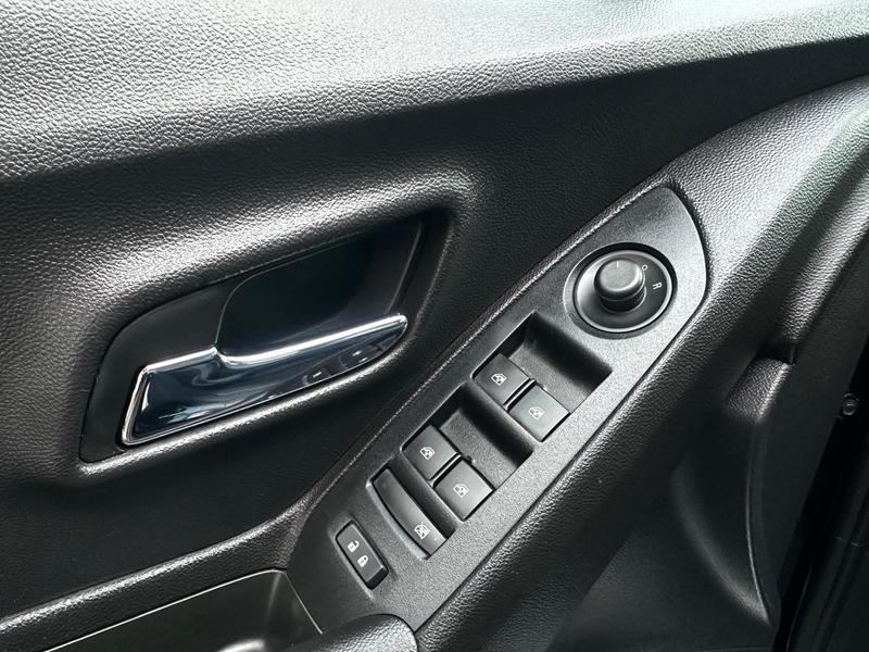 Chevrolet Tracker Chev Tracker Midnight 2019 Londrina Parana - foto 15