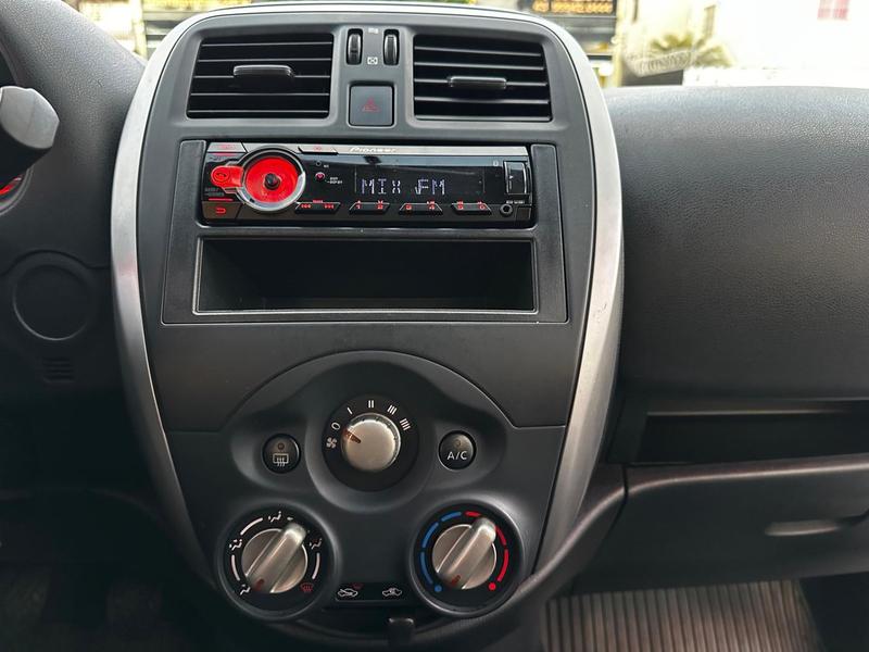 Nissan March Sv 1.6 16V Flexstart 5P Mec. - foto 14