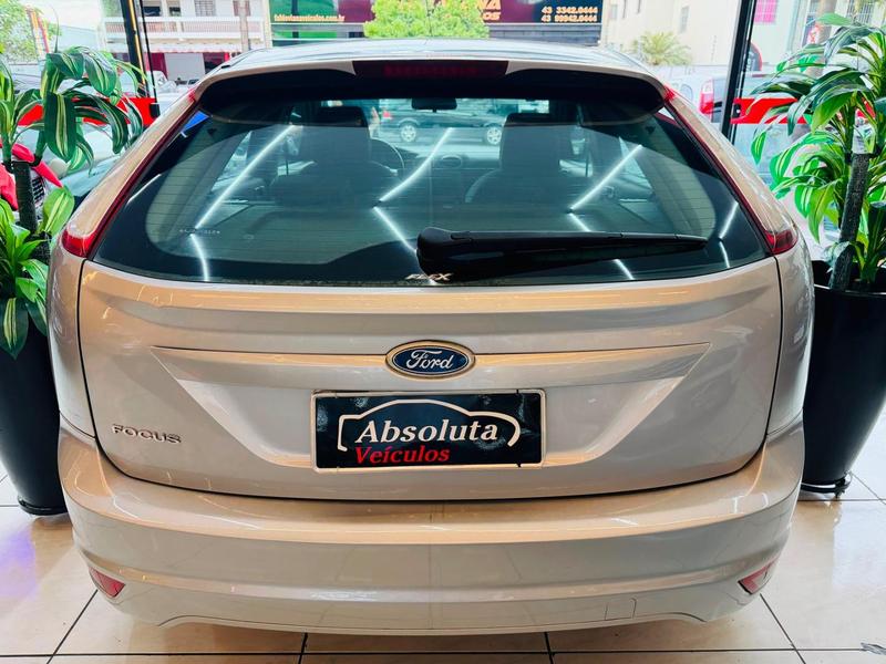 Ford Focus Sedan 1.6 1.6 Flex 8V 16V 4P Mec. - foto 3