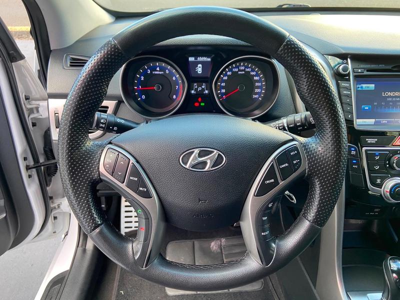Hyundai i30 1.8 - foto 15