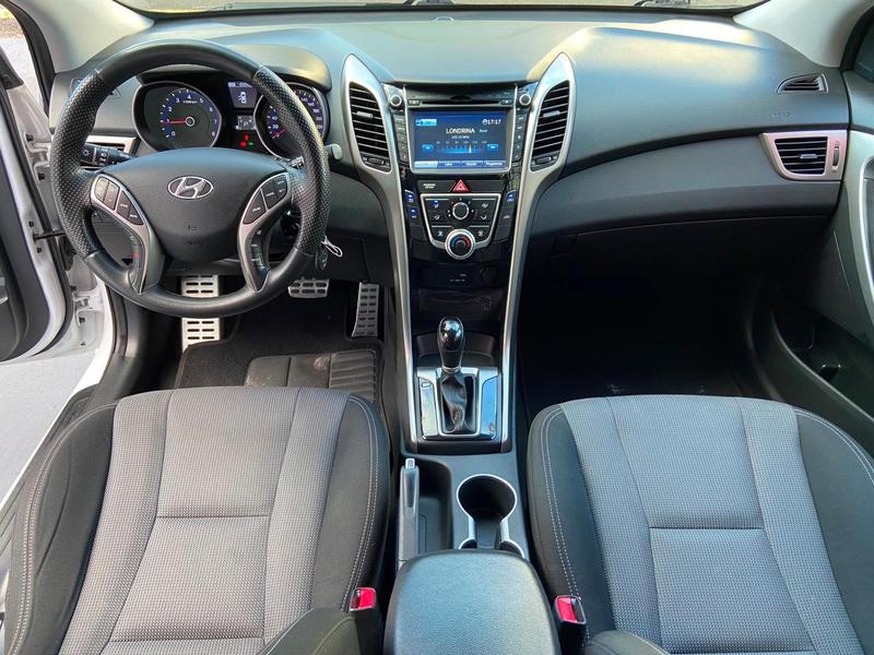 Hyundai i30 1.8 - foto 4