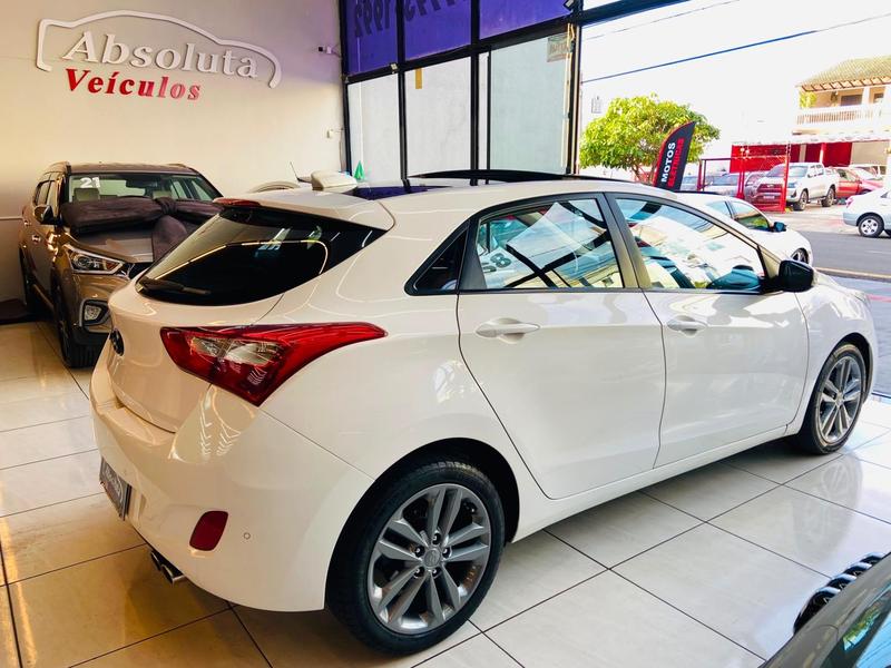 Hyundai i30 1.8 - foto 7
