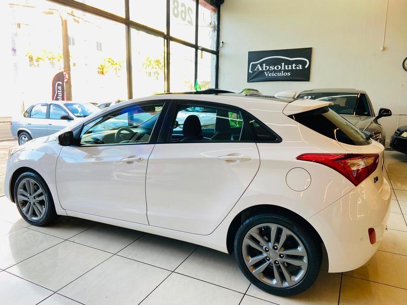 Hyundai i30 1.8 - foto 8