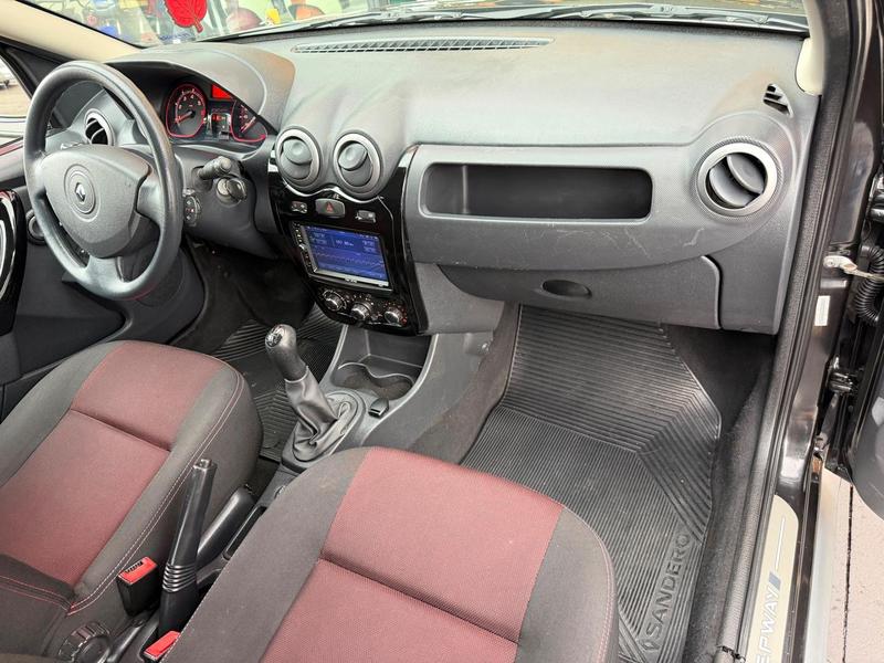 Renault Sandero Stw 16hp - foto 15