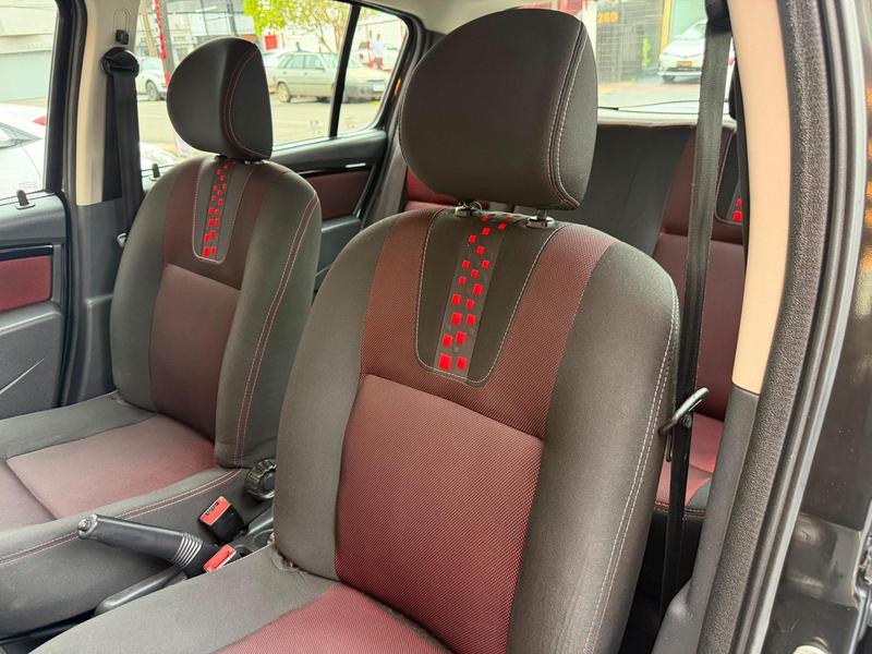 Renault Sandero Stw 16hp - foto 9