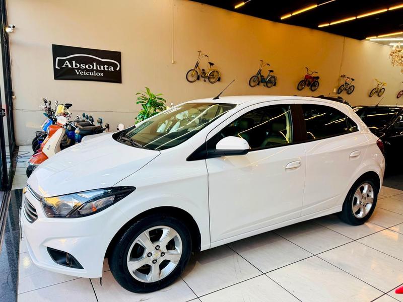 Chevrolet Onix 14at LT - foto 6