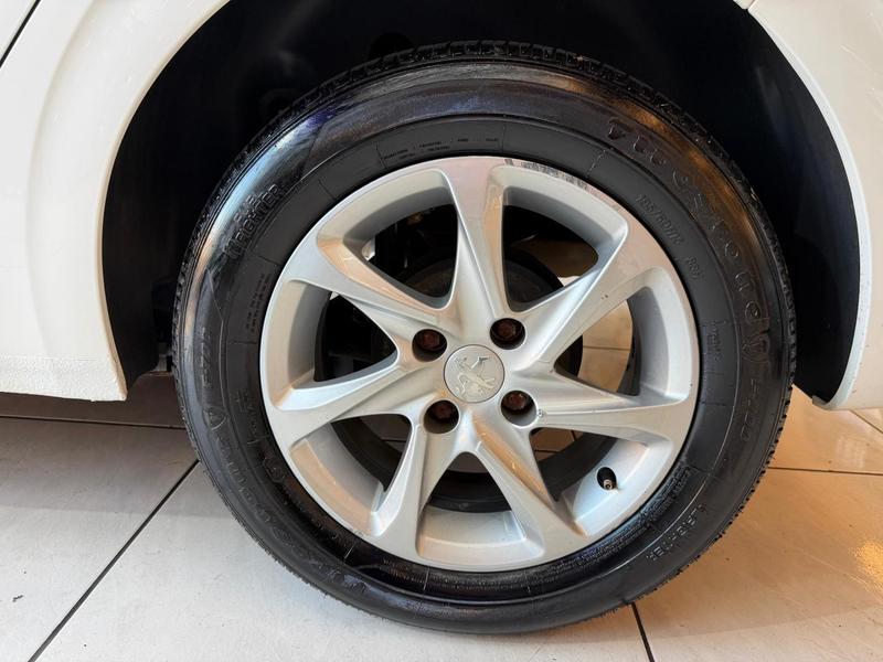 Peugeot 208 Active Pack - foto 8