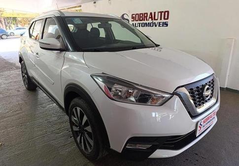 NISSAN KICKS SV CVT