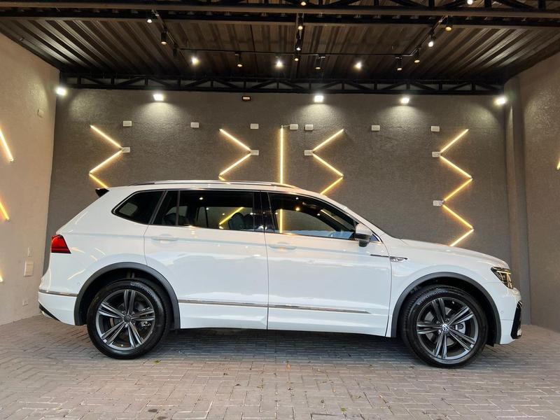 Volkswagen Tiguan Allspac Rline 350 TSI 2.0 4X4 - foto 4