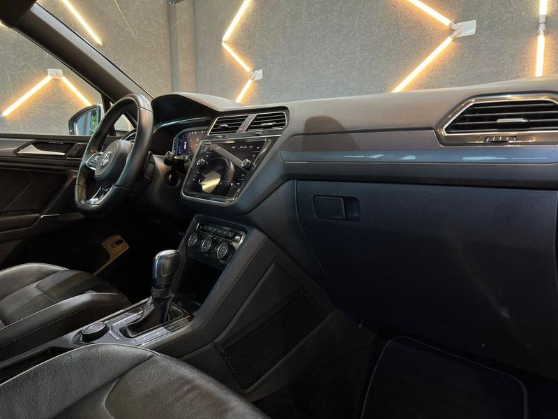 Volkswagen Tiguan Allspac Rline 350 TSI 2.0 4X4 - foto 20