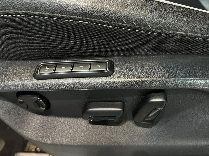 Volkswagen Tiguan Allspac Rline 350 TSI 2.0 4X4 - foto 17