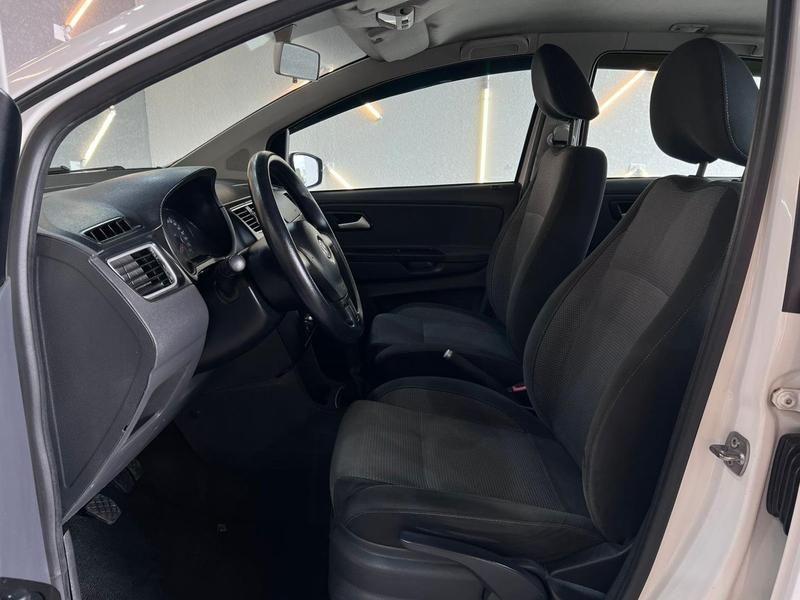 Volkswagen SpaceFox Trend Gii 1.6 - foto 13