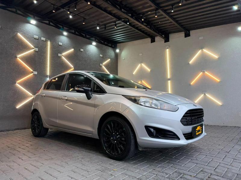 Ford Fiesta 16se - foto 3
