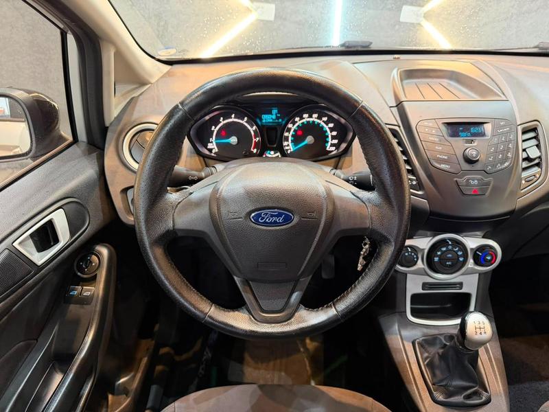 Ford Fiesta 16se - foto 11