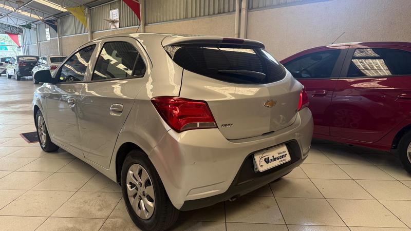 Chevrolet Onix 1.0 LT 8V Flex 4P Manual - foto 4