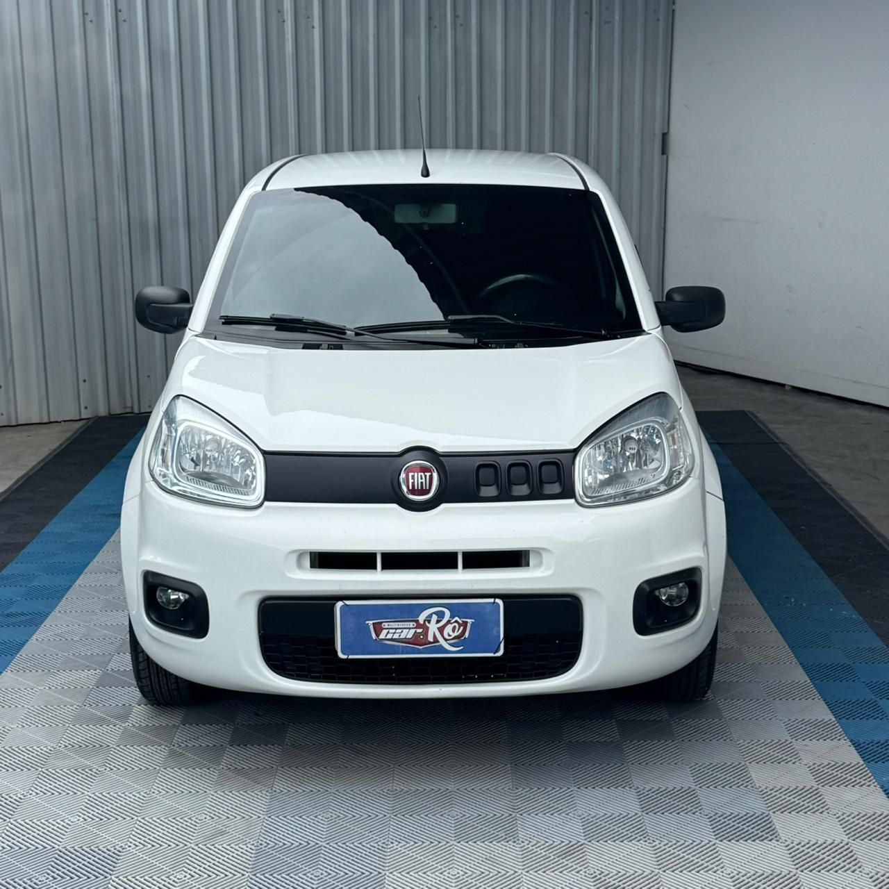 Fiat Uno     2016