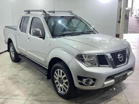 NISSAN FRONTIER SL 4X4