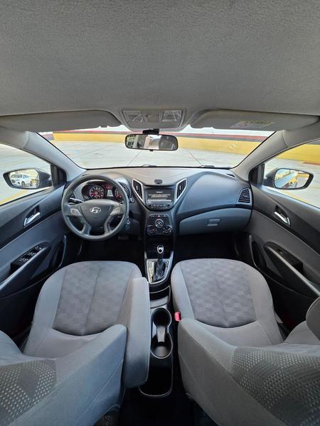 Hyundai HB20S 1.6 Comfort Style 16V Flex 4P Automático - foto 2