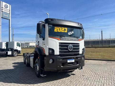 VOLKSWAGEN 33.480 CONSTELLATION 6X4 2P
