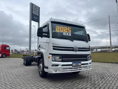 VOLKSWAGEN 13-180 DELIVERY 6X2 2P