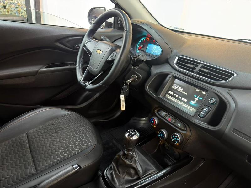 Chevrolet Onix Hatch LT 1.0 8V Flexpower 5P Mec. - foto 9