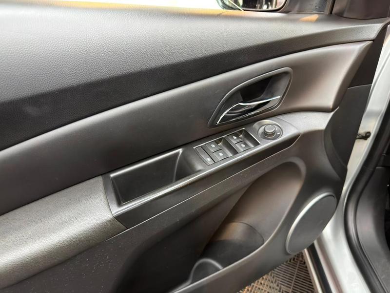 Chevrolet Cruze LT 1.8 16V Flexpower 4P Aut. - foto 11