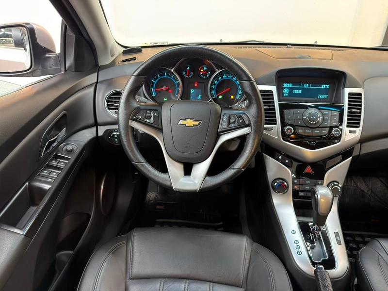 Chevrolet Cruze LT 1.8 16V Flexpower 4P Aut. - foto 17