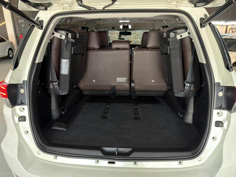 Toyota SW4 Srx 4X4 2.8 TDI 16V Dies. Aut. - foto 16