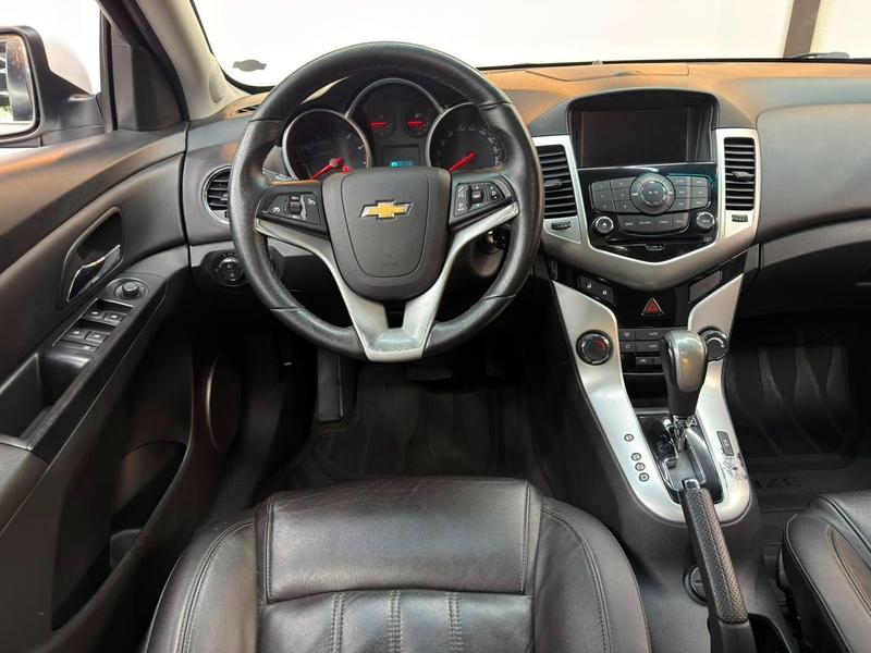 Chevrolet Cruze LT Hb - foto 11