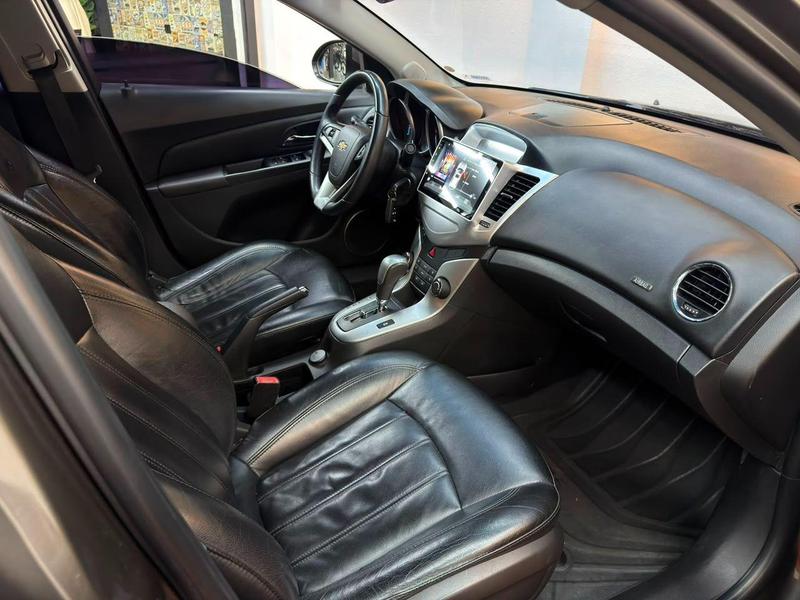 Chevrolet Cruze LT 1.8 16V Flexpower 4P Aut. - foto 14