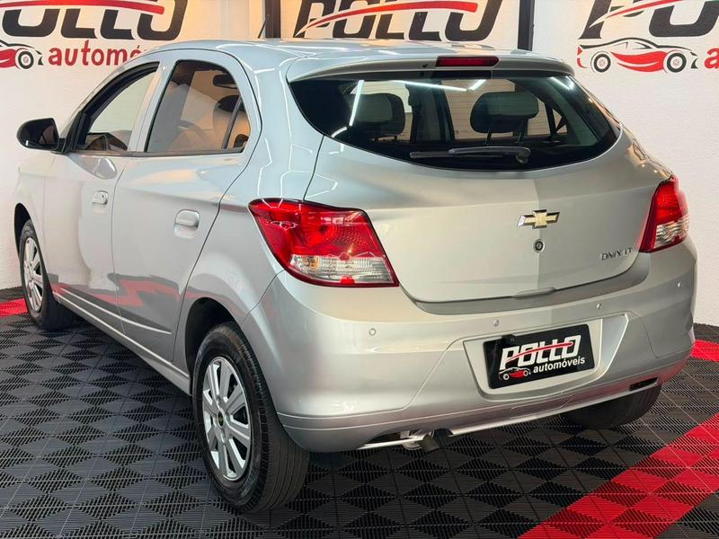 Chevrolet Onix Hatch Ls 1.0 8V Flexpower 5P Mec. - foto 6
