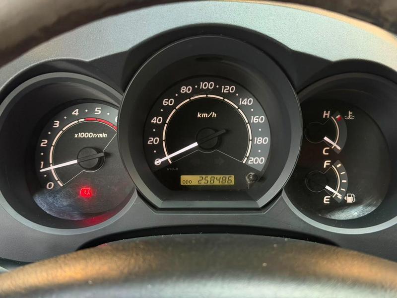 Toyota Hilux Cd4x4 Std - foto 8