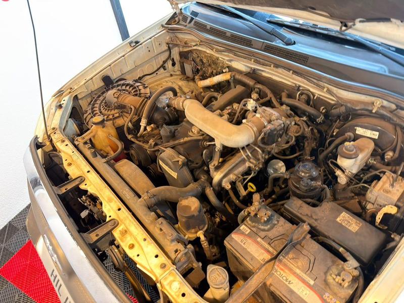 Toyota Hilux Cd4x4 Std - foto 17