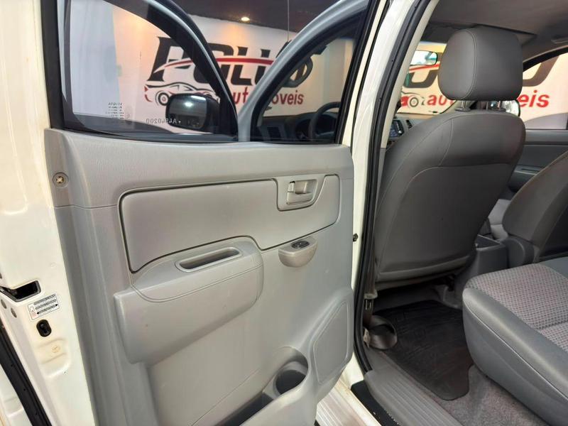 Toyota Hilux Cd4x4 Std - foto 18