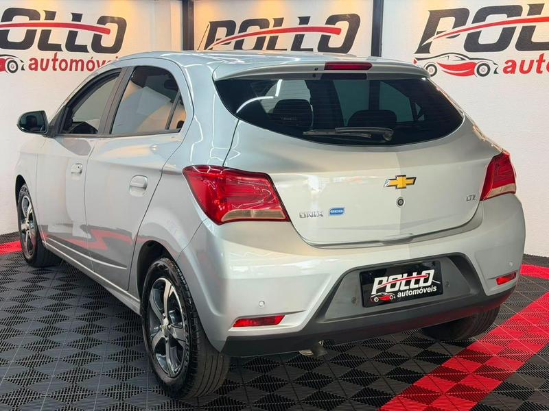 Chevrolet Onix Hatch LT 1.4 8V Flexpower 5P Aut. - foto 5