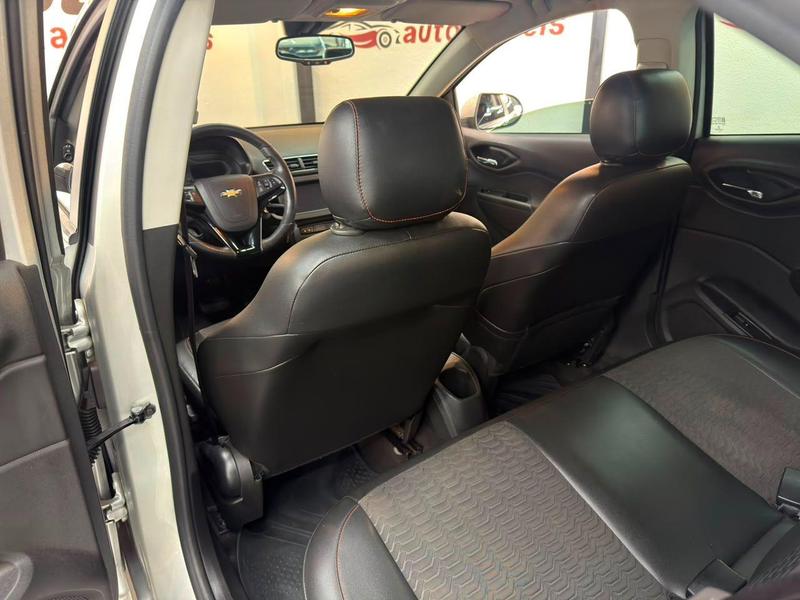Chevrolet Onix Hatch LT 1.4 8V Flexpower 5P Aut. - foto 16