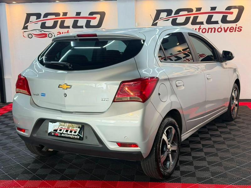 Chevrolet Onix Hatch LT 1.4 8V Flexpower 5P Aut. - foto 4