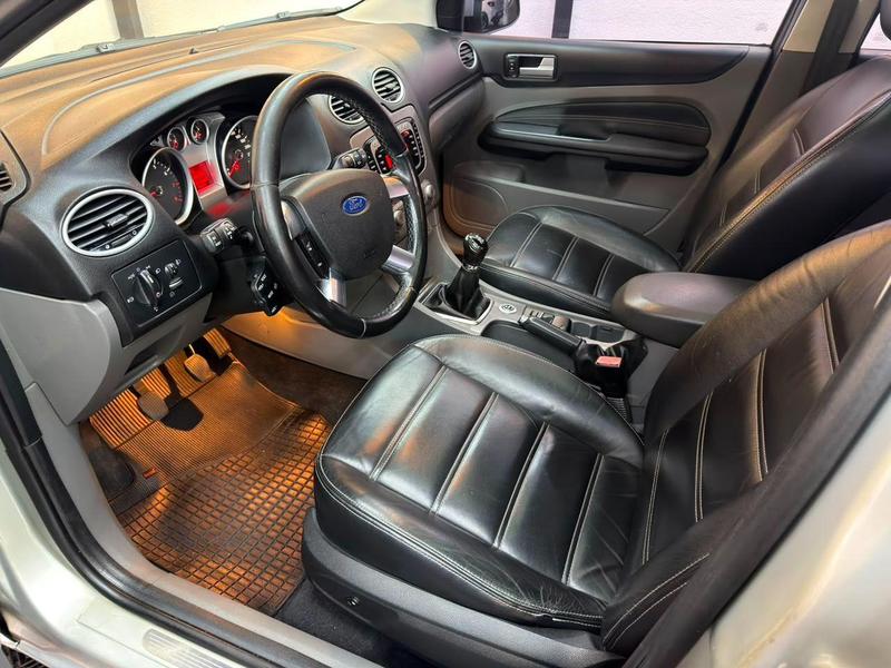 Ford Focus Ghia 2.0 Lfc - foto 9