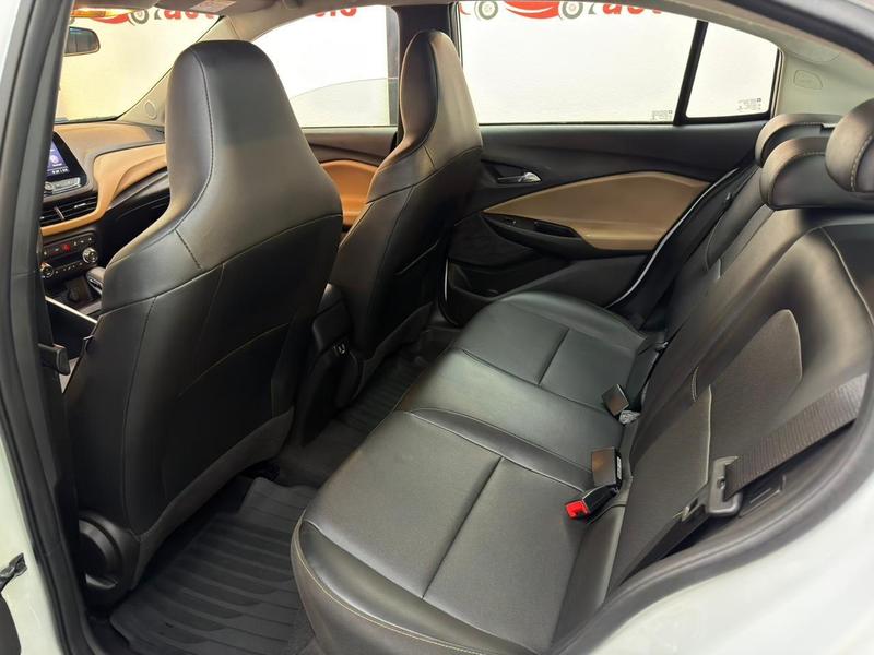 Chevrolet Onix Plus 10tat - foto 14