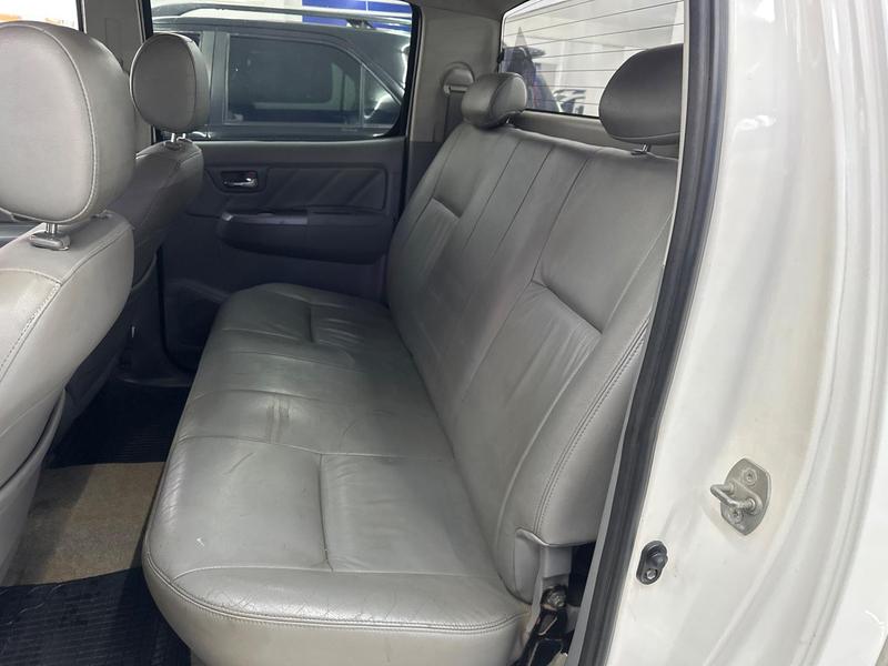 Toyota Hilux Cd4x4 Srv - foto 4